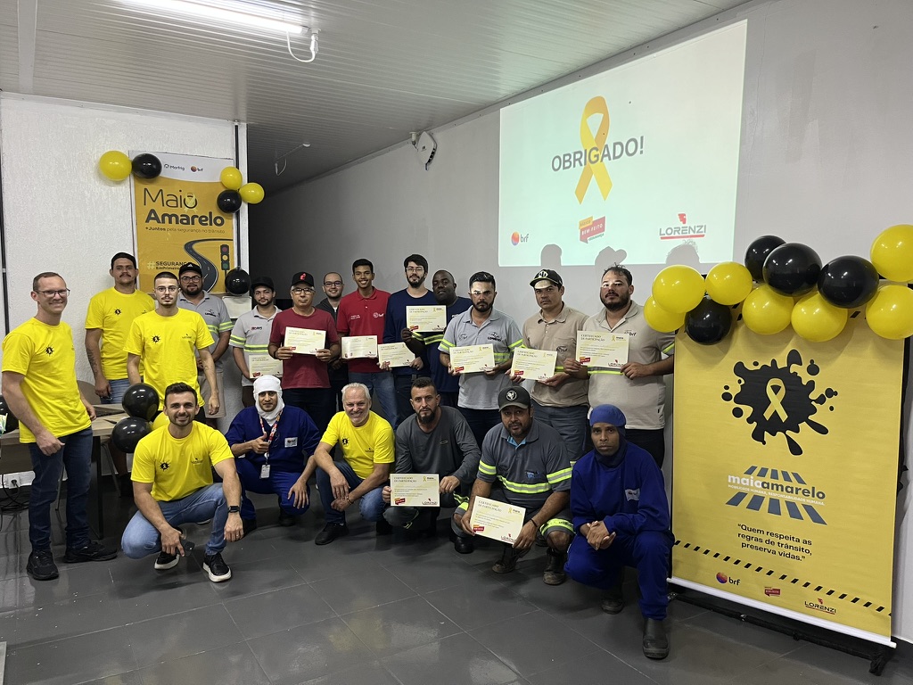 Campanha Maio Amarelo com colaboradores na BRF Jataí/GO.